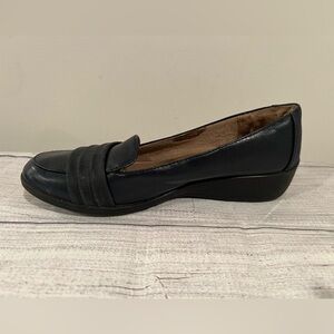 LIFE STRIDE Women's Blue loafers /size 6